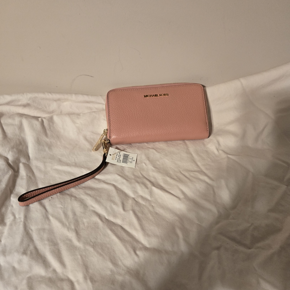 Michael Kors Jet Set Travel In Sunset Rose Wristlet